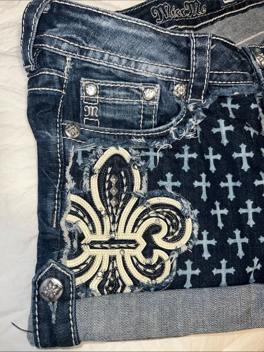 Miss Me Y2K Denim Shorts - Picture 5 of 5